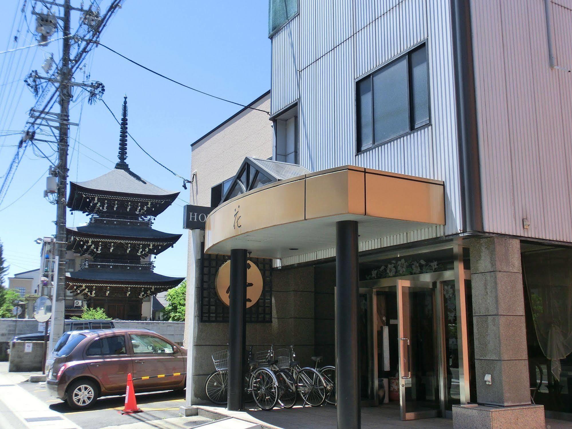 Hotel Hana Takayama  Buitenkant foto