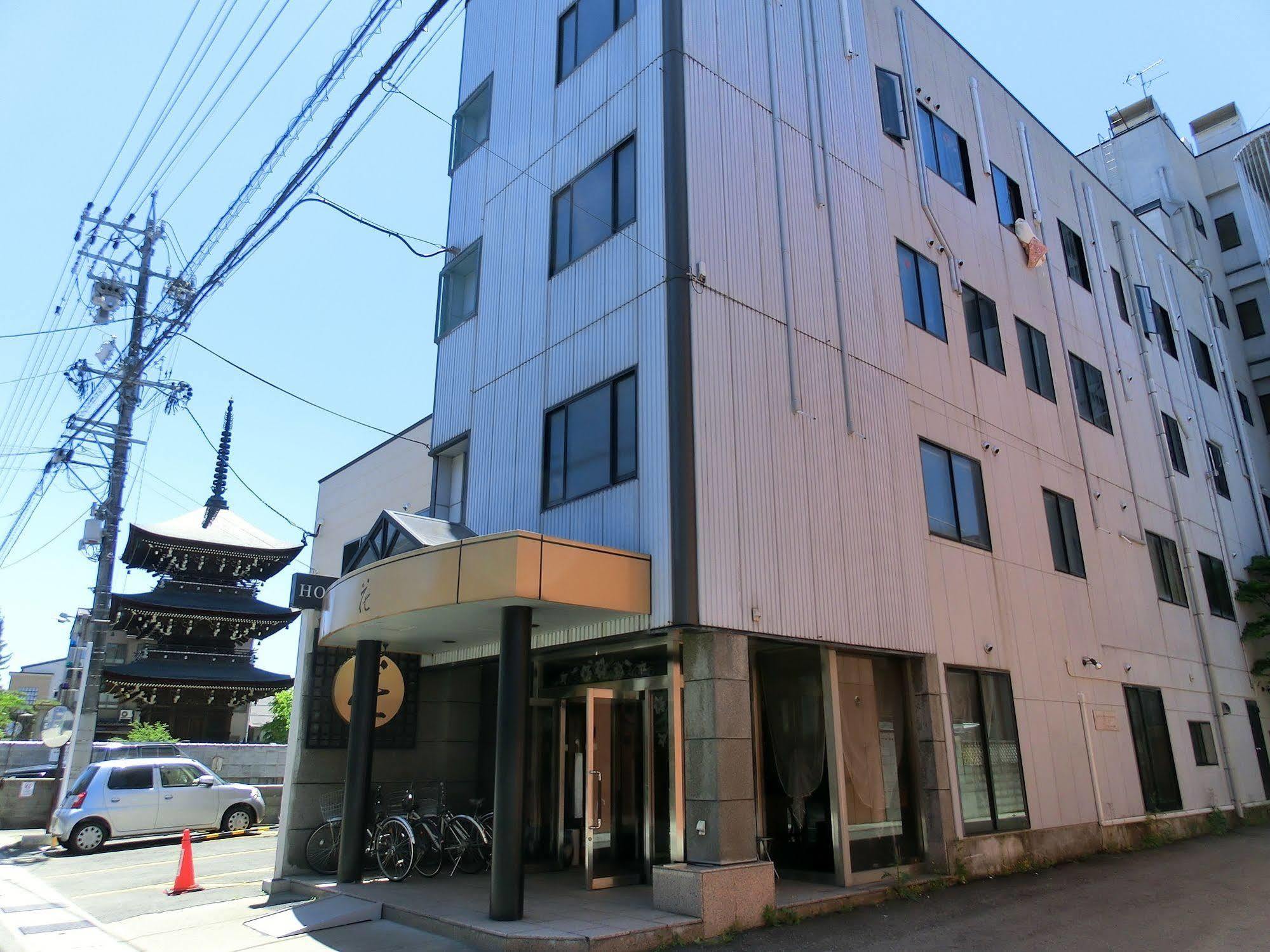 Hotel Hana Takayama  Buitenkant foto