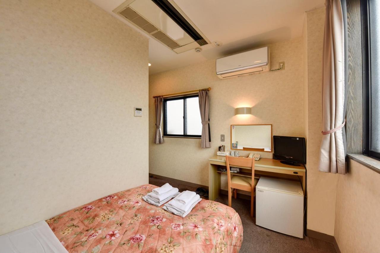 Hotel Hana Takayama  Buitenkant foto